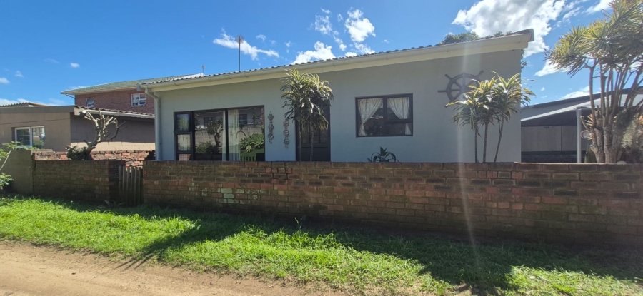 2 Bedroom Property for Sale in Cosy Corner Eastern Cape